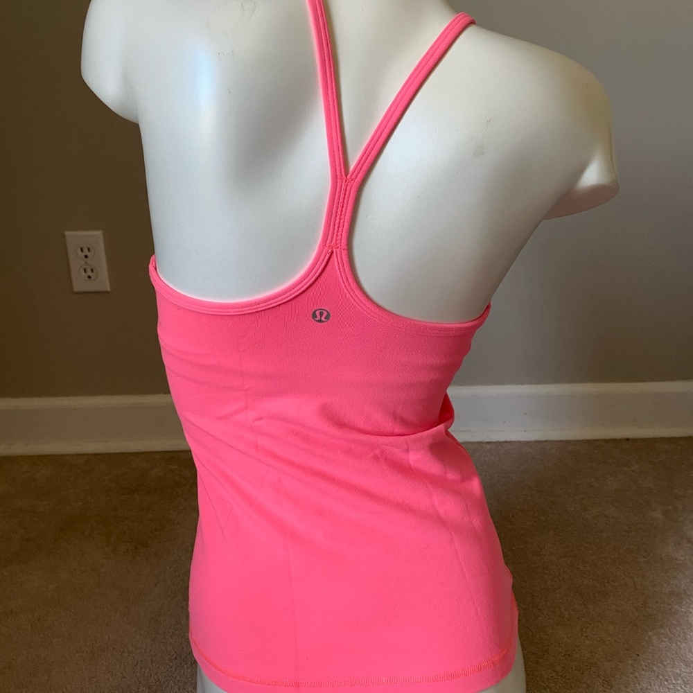 SOLD ON INSTAGRAM Lululemon power y tank - Picture 2 of 3